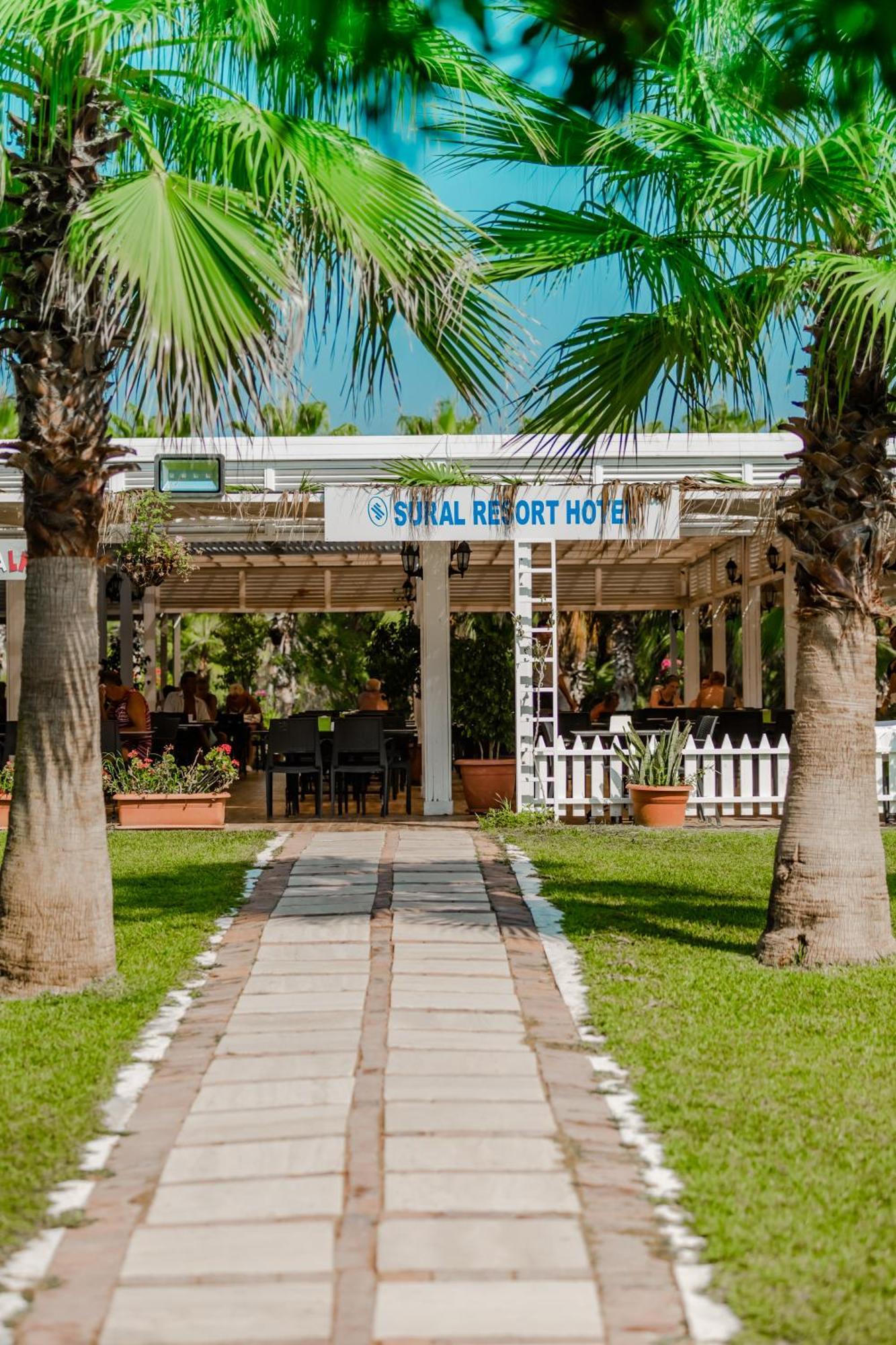 Sural Resort Hotel Side Exterior photo