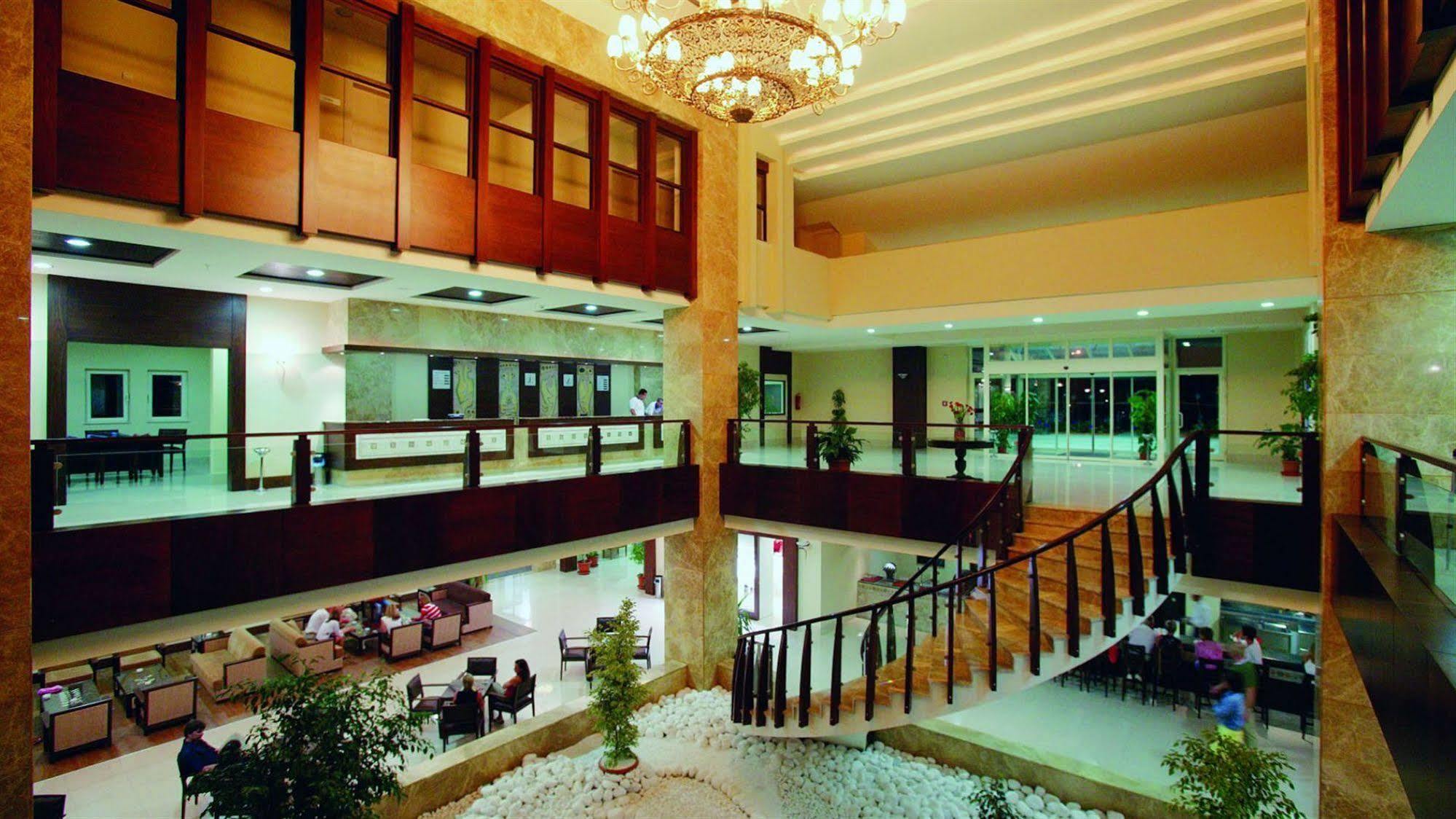 Sural Resort Hotel Side Interior photo